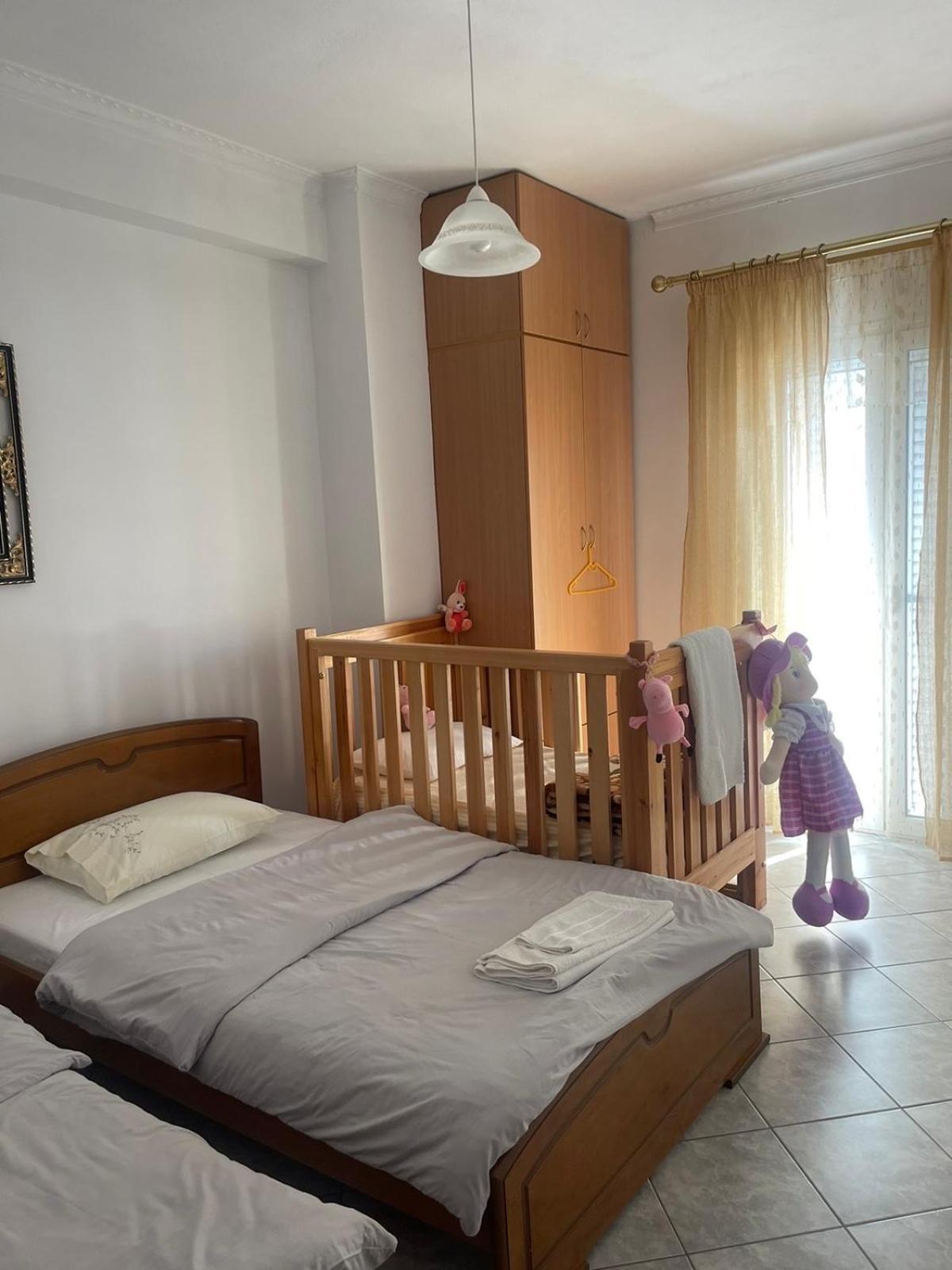 Bright Apartment, Spacious Near The Center Tríkala Kültér fotó