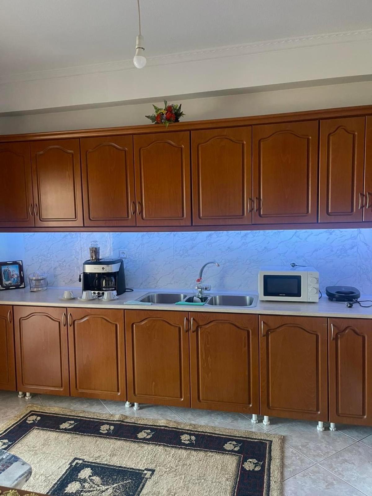 Bright Apartment, Spacious Near The Center Tríkala Kültér fotó